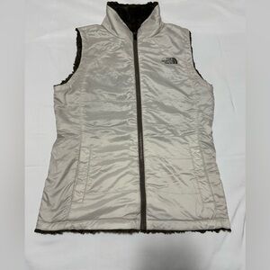 Women’s The North Face “Mossbud” Reversible Insulated Vest